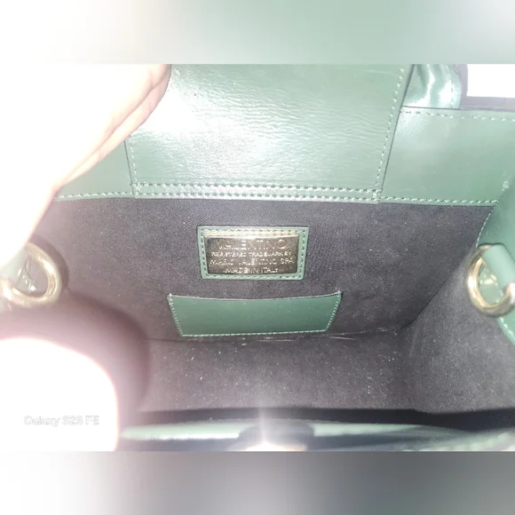 Beautiful Dark Green Valentino Handbag - Picture 4 of 10